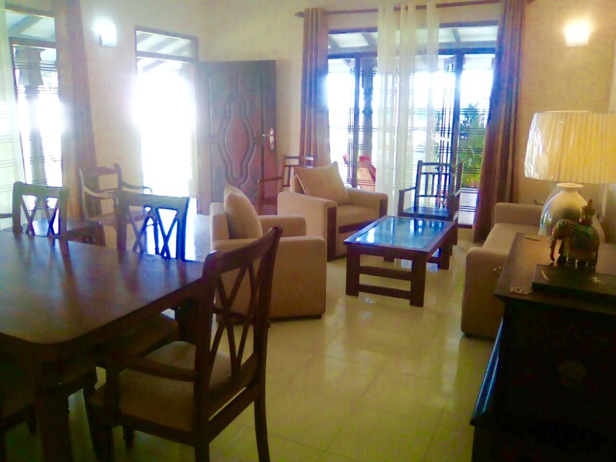 Nalendra Villa - Oceanfront Hikkaduwa Exterior photo